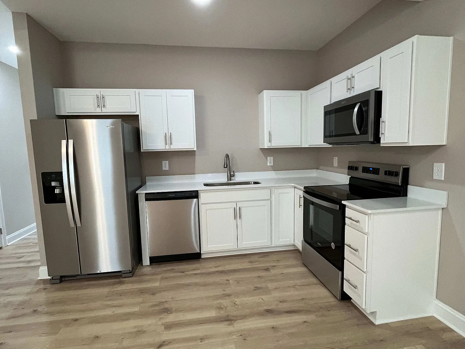 2 bed, 2.5 bath, 1550 sqft, $1,495 — Photo 3
