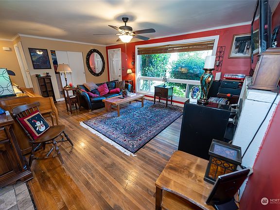 5th image of 13757 Ashworth Avenue N