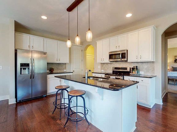 5th image of 2200 Chaucer Park Ln