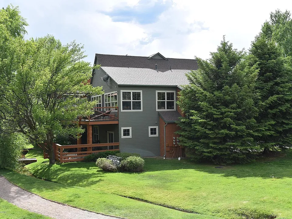 530 Evans Ct