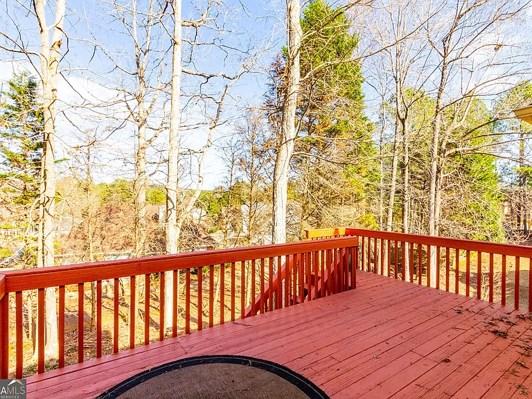 612 Redbud Ln — Photo 70