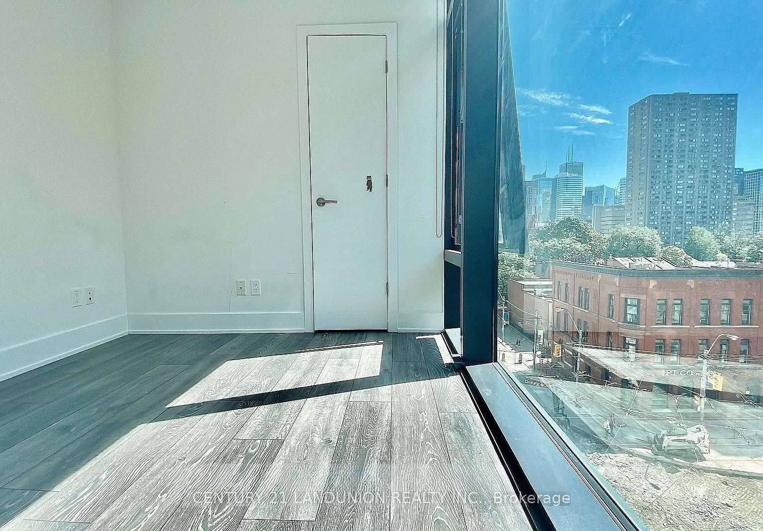 3 bed, $1,350 — Photo 4