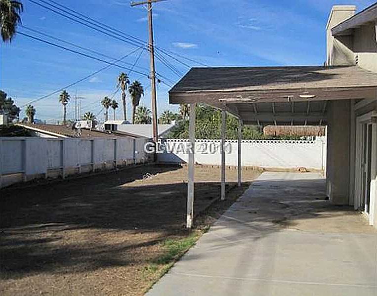 2nd image of 1643 Silver Mesa Way