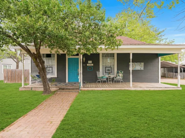 310 W Elm St, Winnsboro, TX 75494