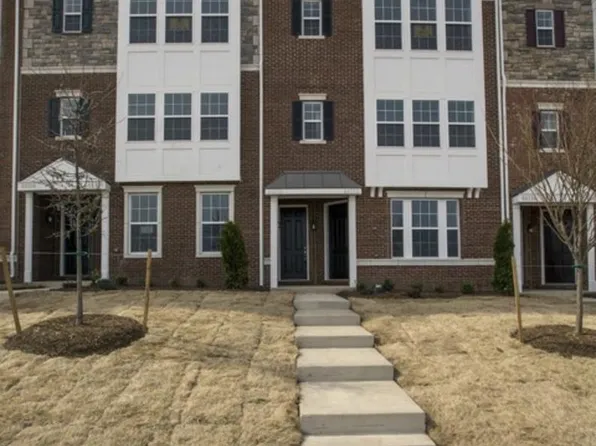 44110 Vaira Ter, Chantilly, VA 20152