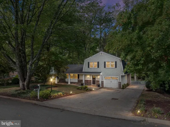 1130 Mainsail Dr, Annapolis, MD 21403