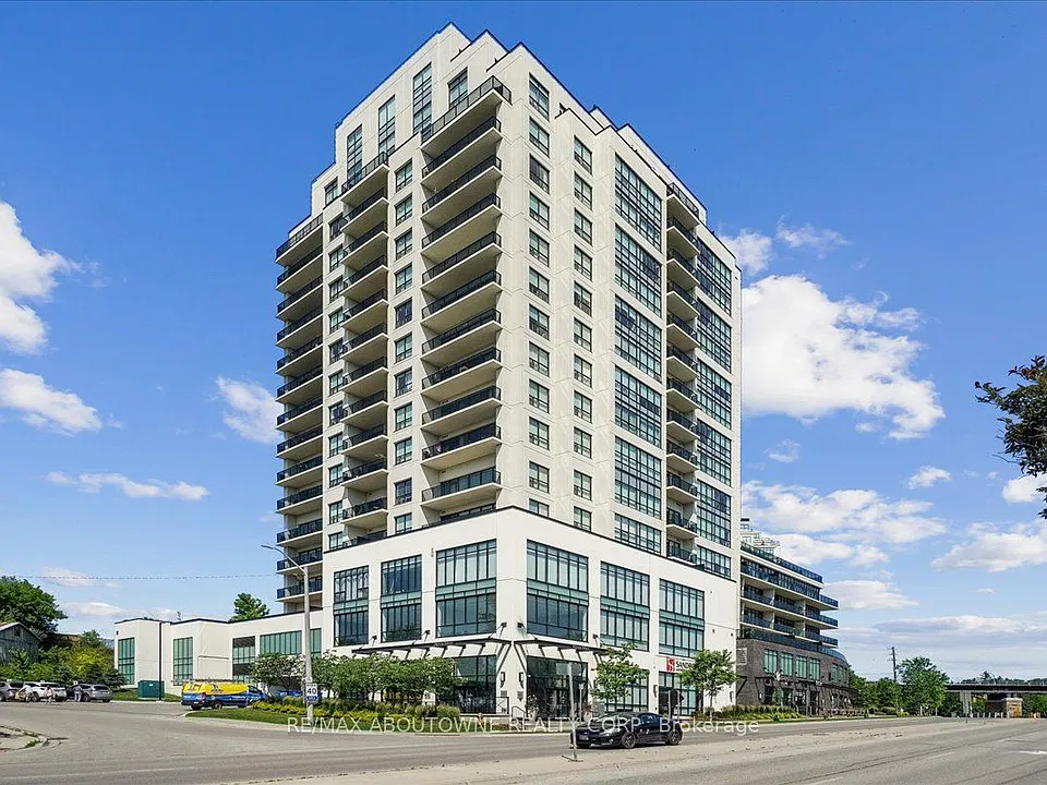 150 Wellington St E #405