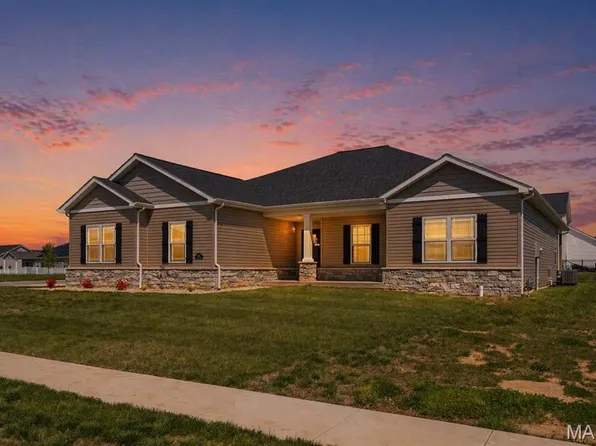 1361 Dove Hollow Cir, O'Fallon, IL 62269