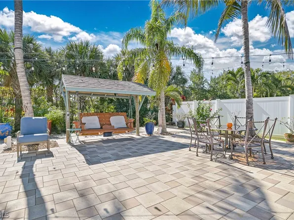 9006 Gladiolus Preserve Cir, Fort Myers, FL 33908