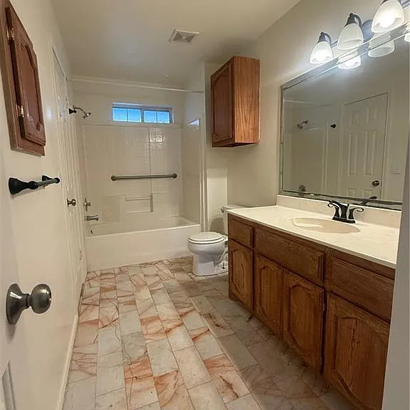 1914 Summer Breeze Rd #D — Photo 8