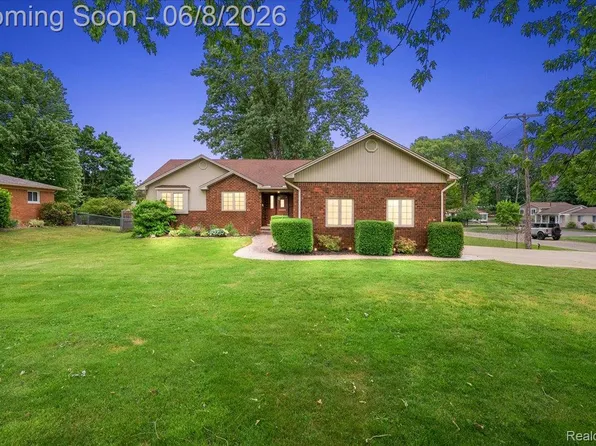 60718 Campground Rd, Washington, MI 48094