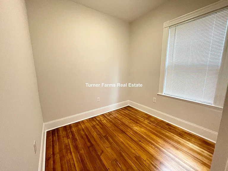 26 Taft St — Photo 11