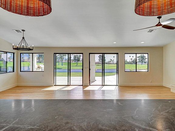 5th image of 9721 Siwanoy Dr