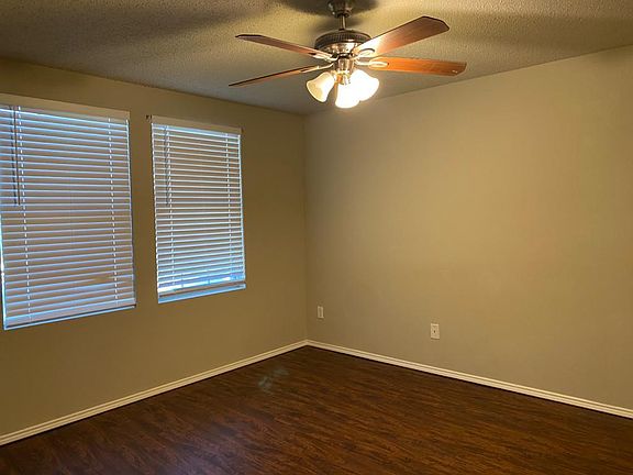 4th image of 5025 Prestwick Dr