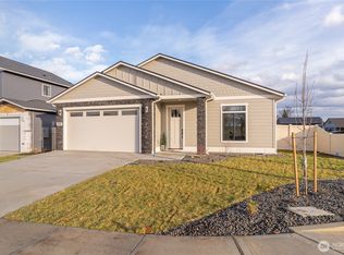 2566 5th ST SE Lot 33, East Wenatchee, WA
