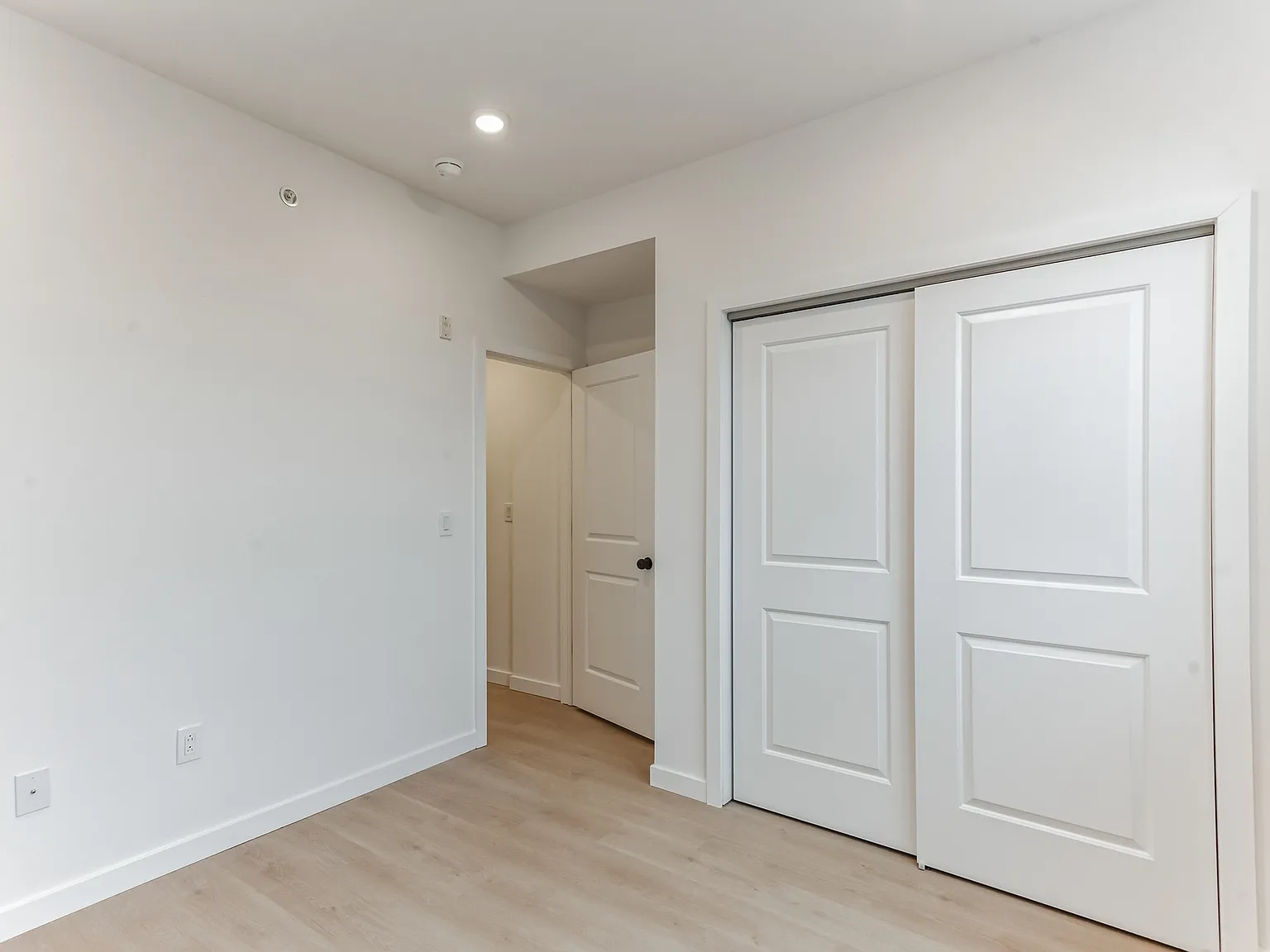 1 bed, 500 sqft, $1,350 — Photo 2
