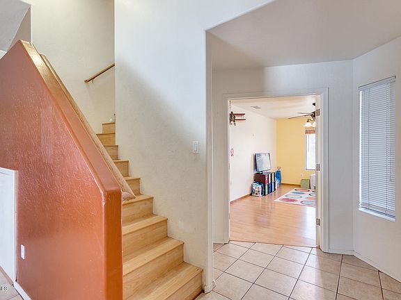 4th image of 9308 W Carol Ave
