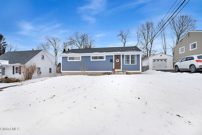2nd image of 9 Nelson Avenue