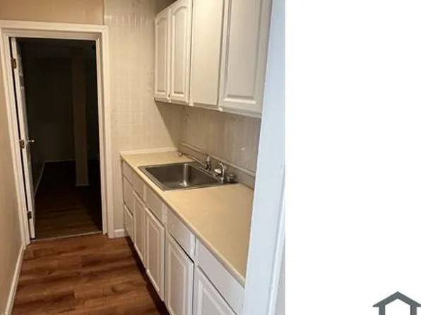 161 Belmont St #1, Worcester, MA 01605