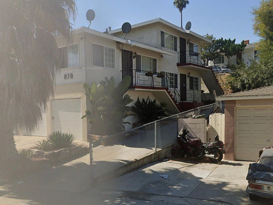 2nd image of 878 Glenway Dr #B