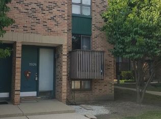 1926 Song Sparrow Ct, Schaumburg, IL 60173