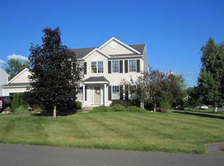 46 Harvest Ridge Rd, Selkirk, NY 12158