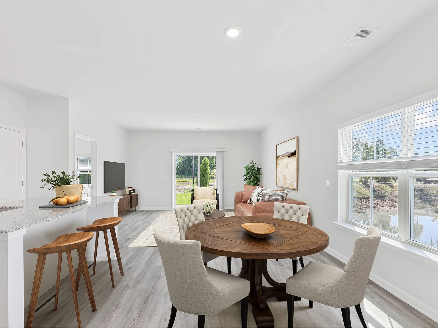 Benton Grove — Photo 4