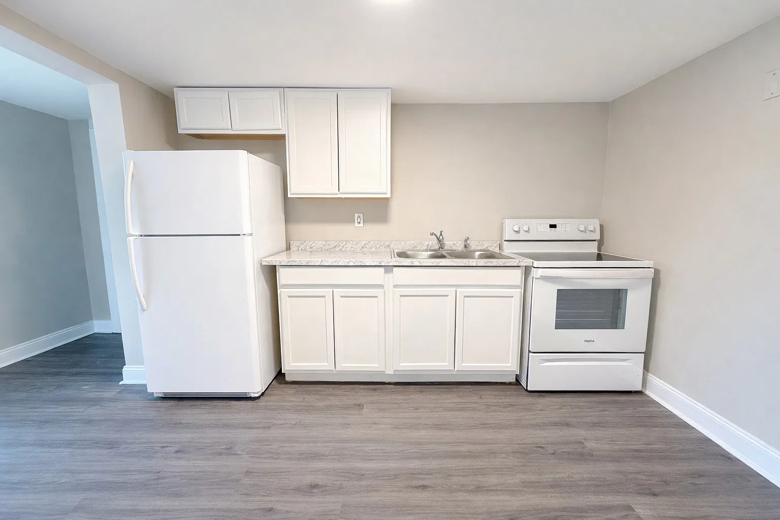 218 Spruce St — Photo 2