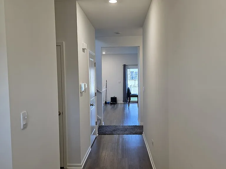 6802 Daly Ln — Photo 2