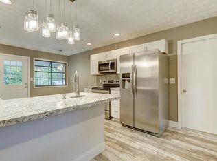 1984 E Skyview Dr, Beavercreek, OH 45432