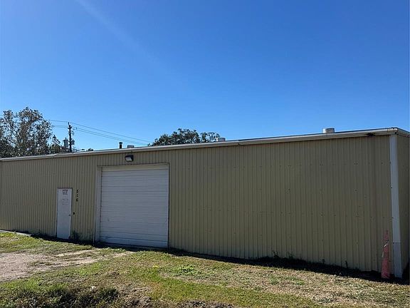 4th image of 516 Cedar Bayou Rd