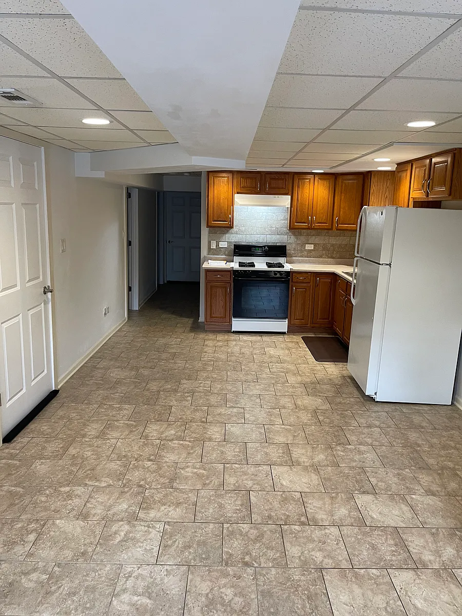 Photo 1 of 14 - 5522 W Lawrence Ave #G - Chicago, IL Primary Photo - 5522 W Lawrence Ave #G