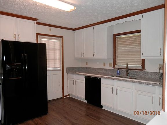 2nd image of 6136 Willow Glen Dr