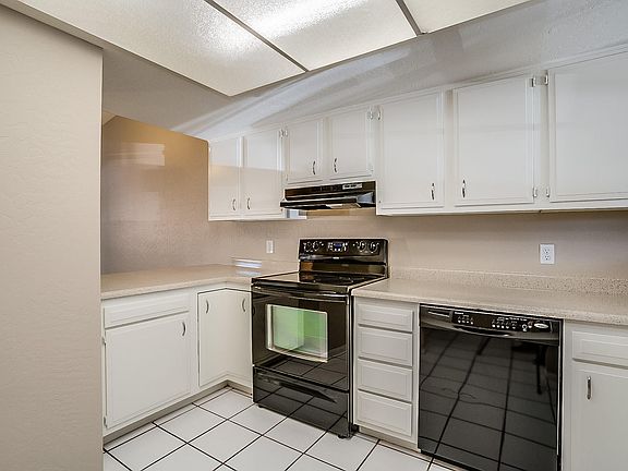 4th image of 1500 N Sunview Pkwy #11
