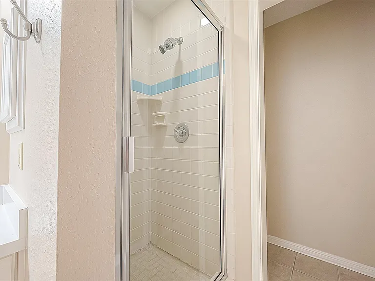 22319 Rangeview Dr — Photo 26