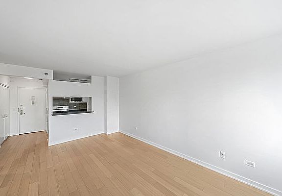 5th image of 75 W End Ave APT C15f