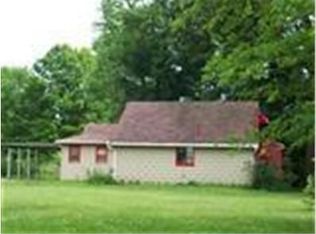 8332 Kenyon Dr SE, Warren, OH 44484