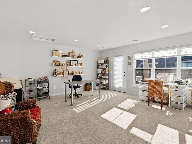6227 Almerico Pl — Photo 106
