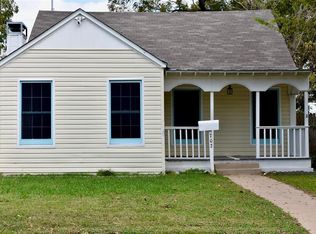 702 N Dallas St, Ennis, TX 75119