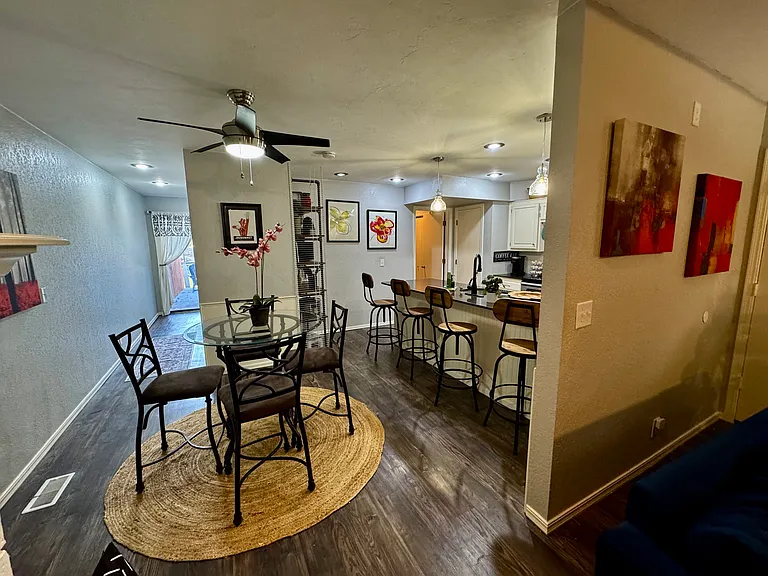 2902 Village Cir — Photo 6