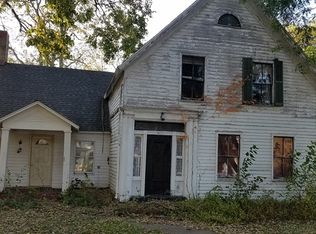 405 S Main St, Sheffield, IL 61361