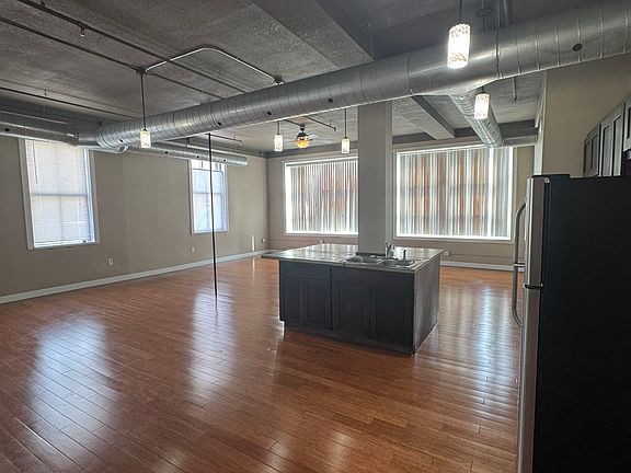 Kitchen and Livingroom