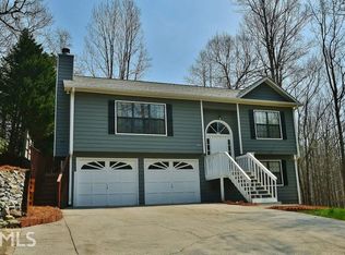 4311 Falcon Crest Dr, Flowery Branch, GA 30542