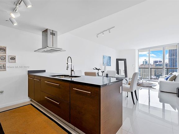 4th image of 495 Brickell Ave APT 3207