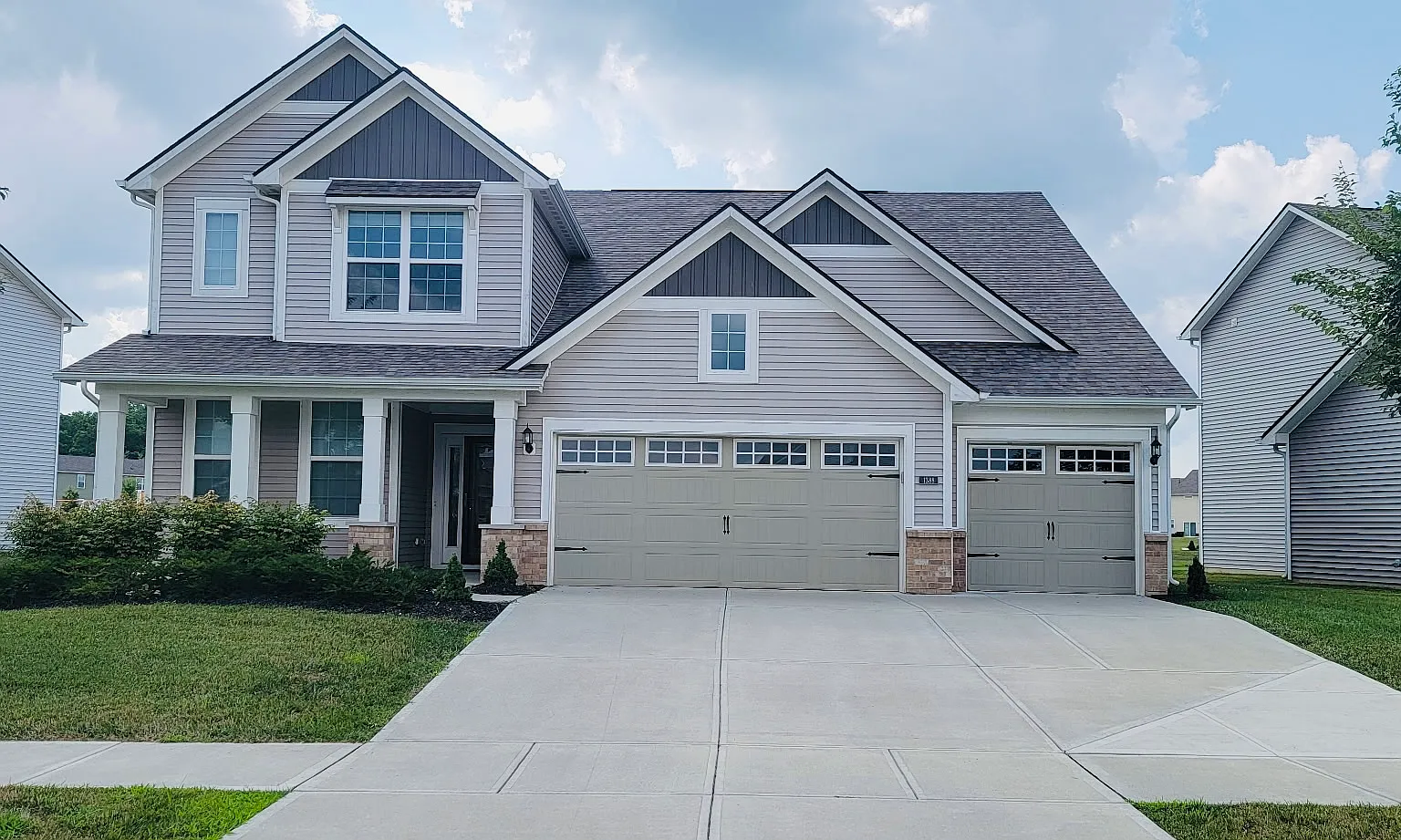4 bed, 2.5 bath, 2638 sqft, $2,700 — Photo 1