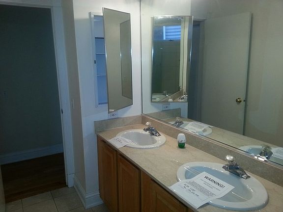 3rd image of 2645 N Southport Ave #1