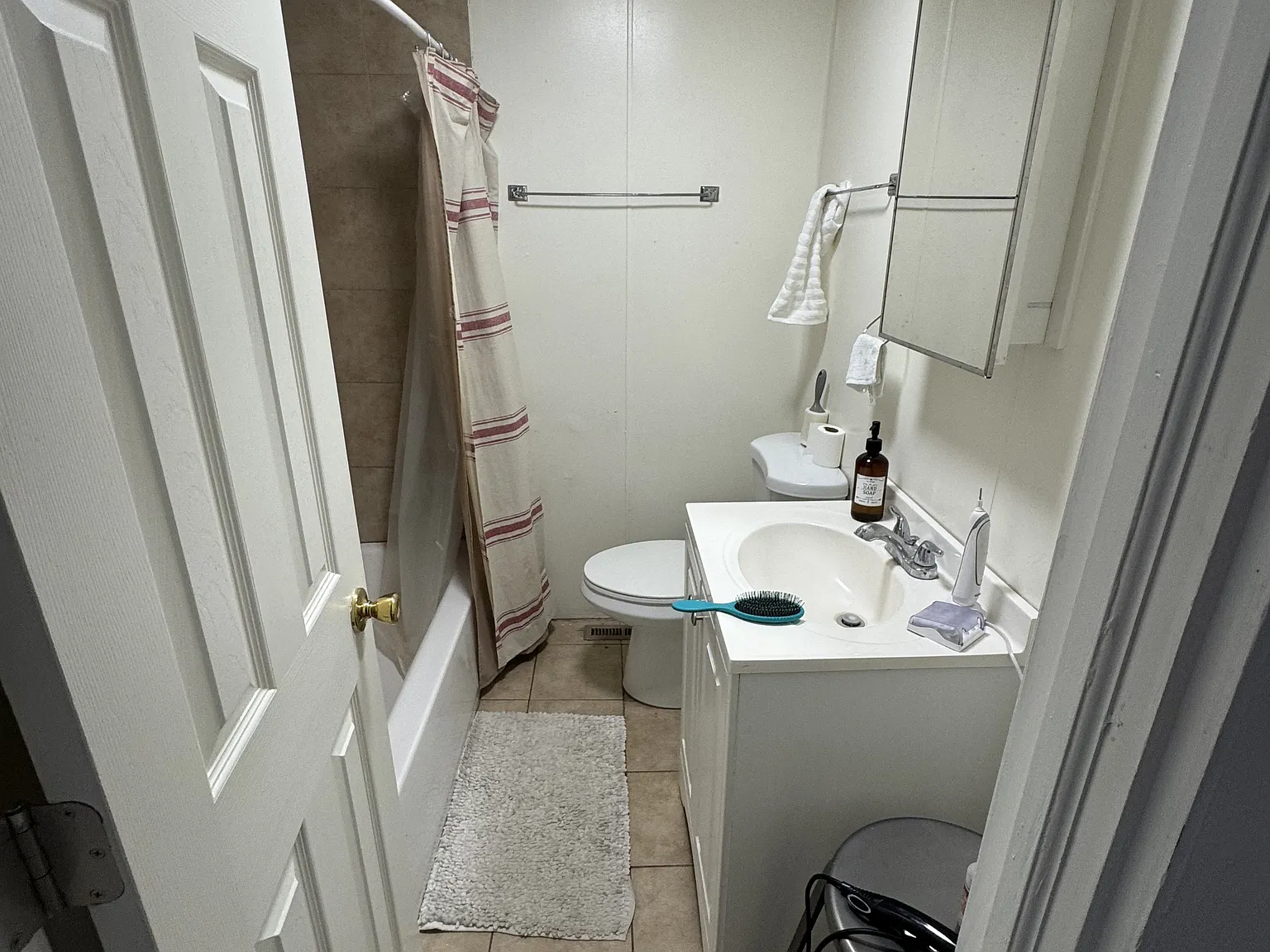 6th Avenue Flats - 518 Grant — Photo 2