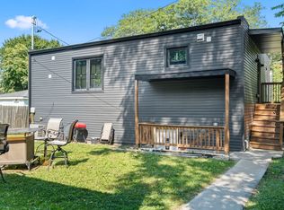 2307 Lake St #2, Evanston, IL 60201