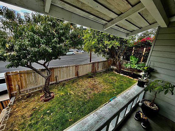 2nd image of 1907 Bellevue Ave