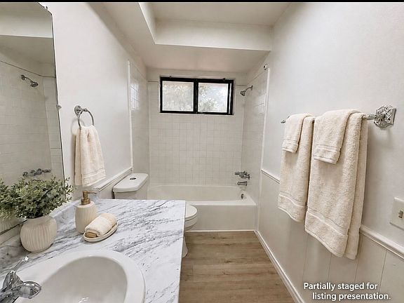 5th image of 5113 S Briarwood Dr